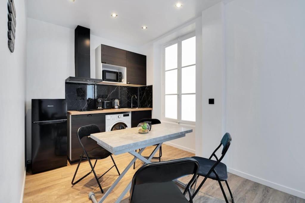 Appartement 4 Personnes Aux Portes De Paris Saint-Denis-en-Margeride Exterior foto